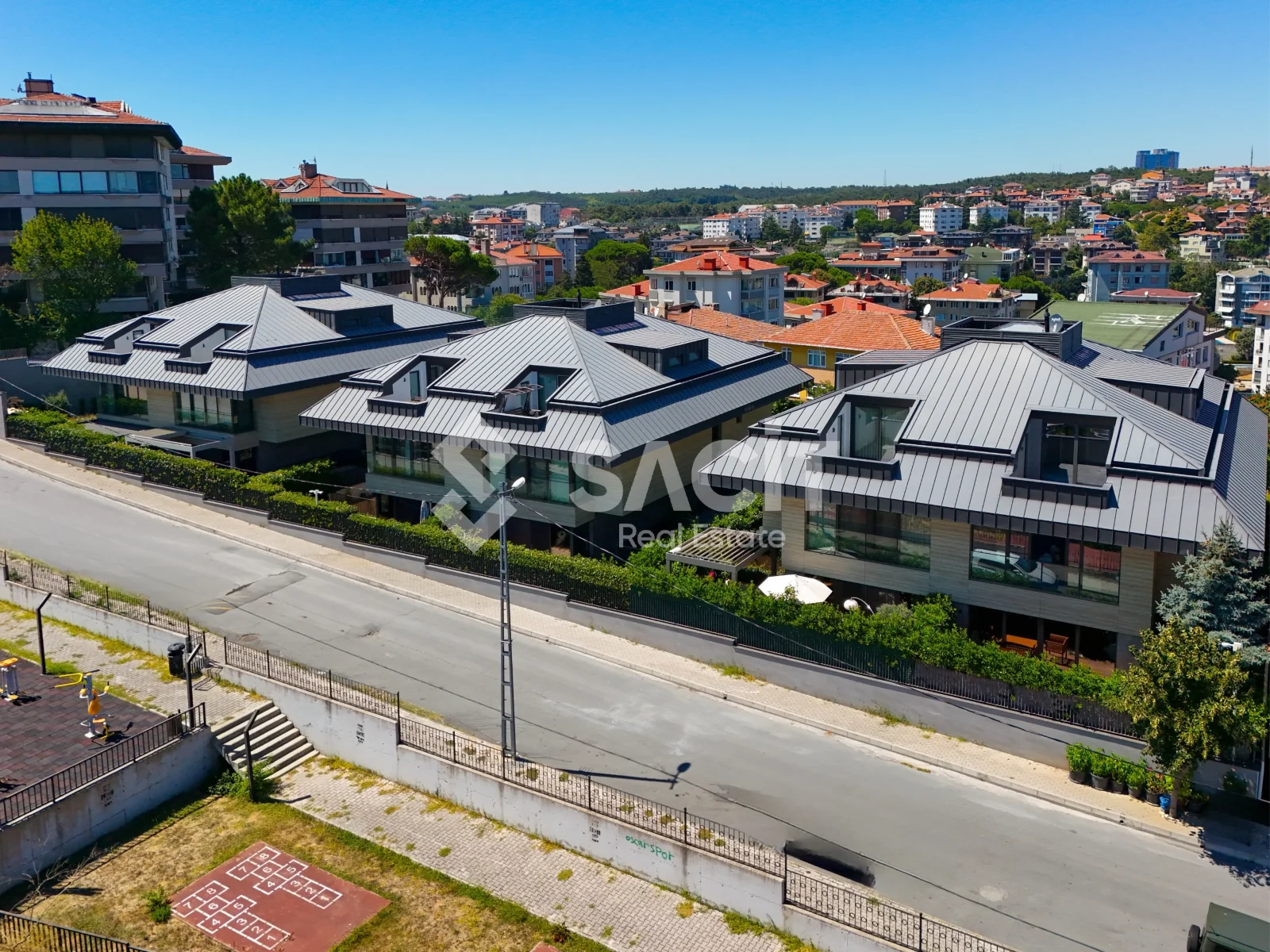 Juma Plus Tarabya